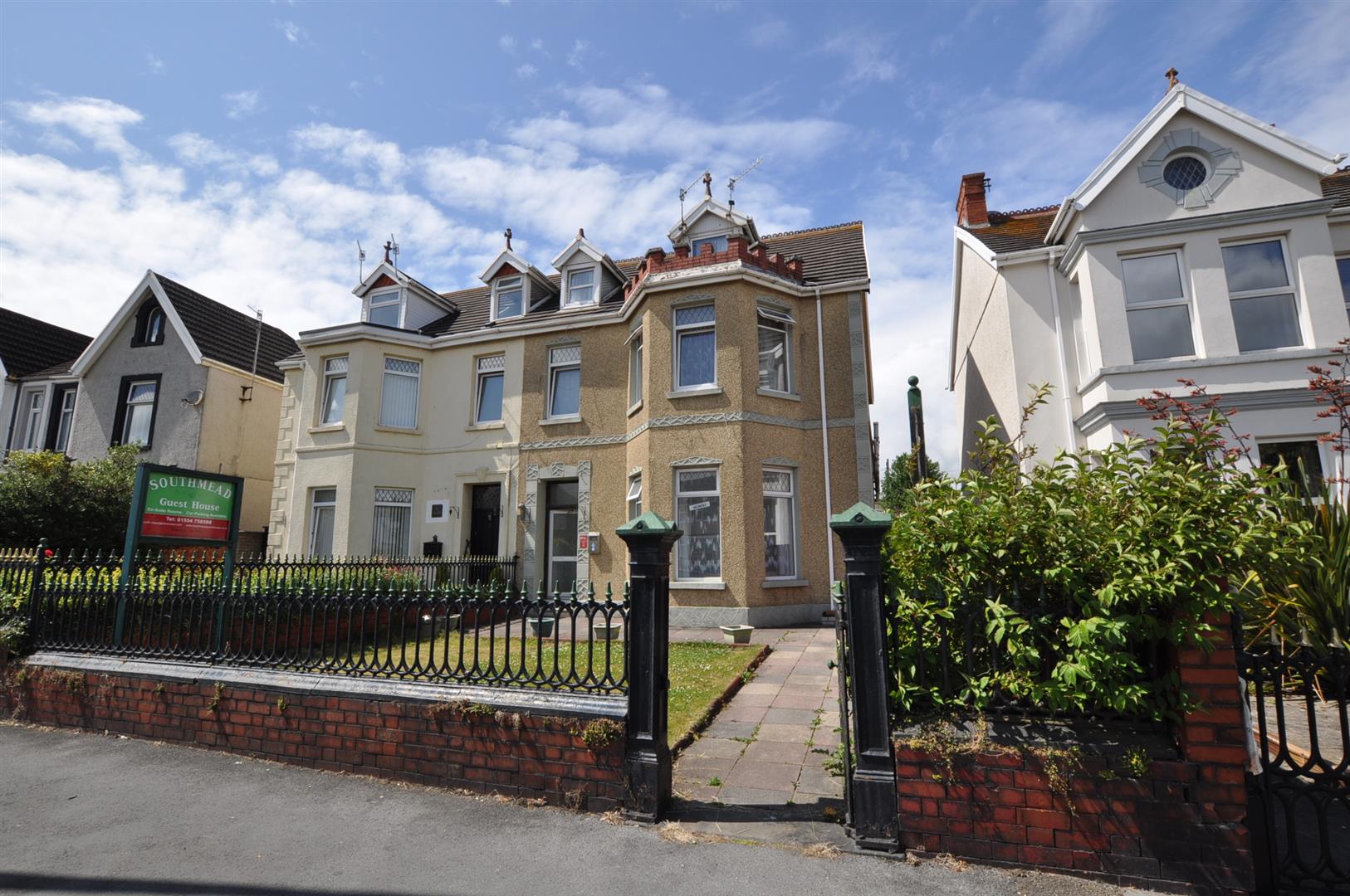 Terry Thomas & Co Estate Agents in Carmarthenshire West Wales